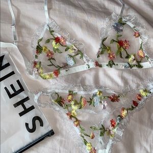 SHEIN WHITE LACE FLORAL LINGERIE